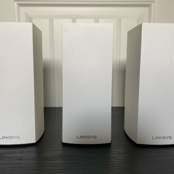 Linksys Velop MX4200 AX4200 Tri-Band Wi-Fi 6 Mesh (3-Pack) and Power Adapters - Picture 12 of 12